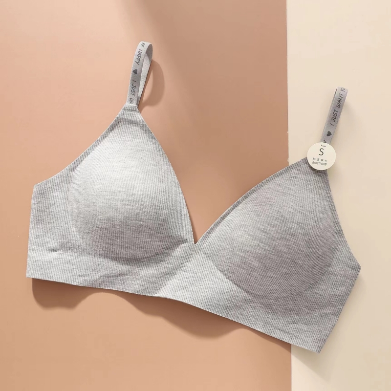 حمالة صدر حريرية ناعمة بدون أس - مراجعة Wirefree Bra Comfort وسعره