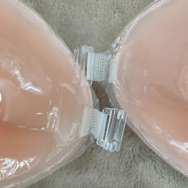 حمالة صدر سيليكون نوبرا للنساء - مراجعة Backless Bra Sticky وسعره