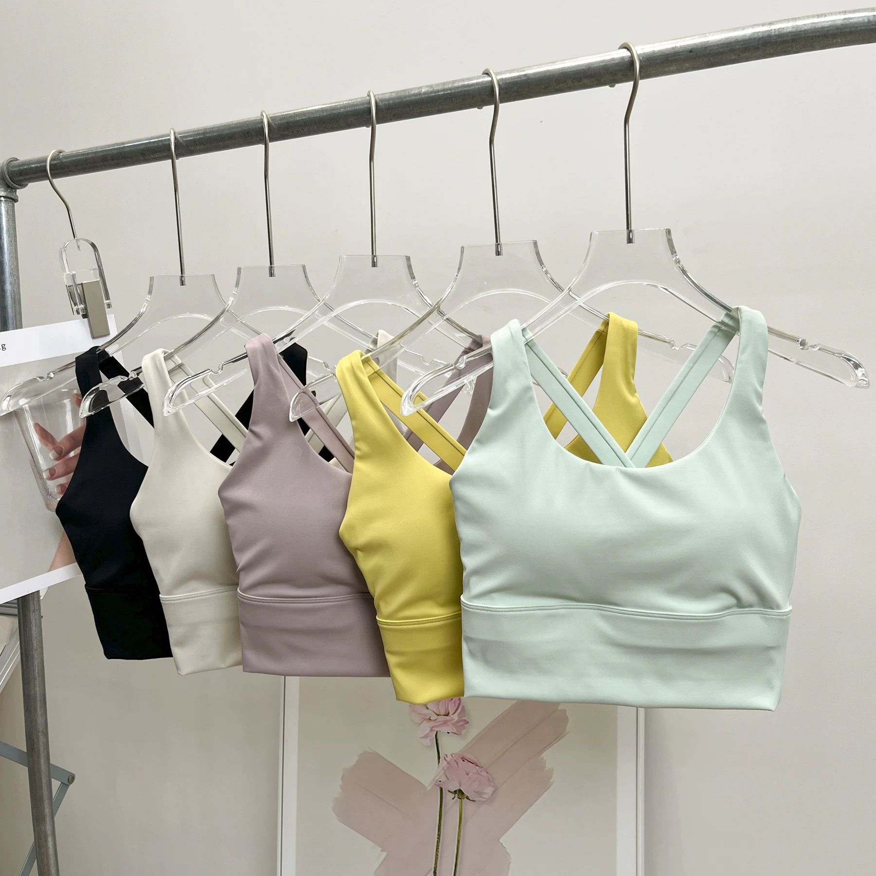 حمالة صدر مقاومة للصدمات للجري - مراجعة Minimizer Bra Women وسعره