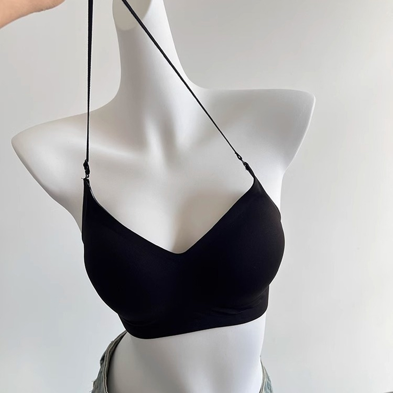 حمالة صدر نسائية متعددة الاستخ - مراجعة Convertible Bra Multiway وسعره